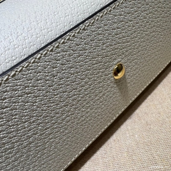 First bag ru mini Gucci bag tote Diana 0817